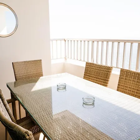 Apartamento In Front Of The Beach *
